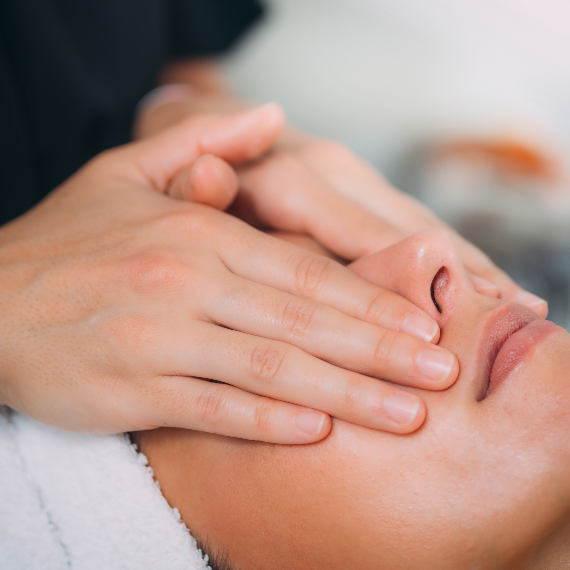Ayurveda Face Massage